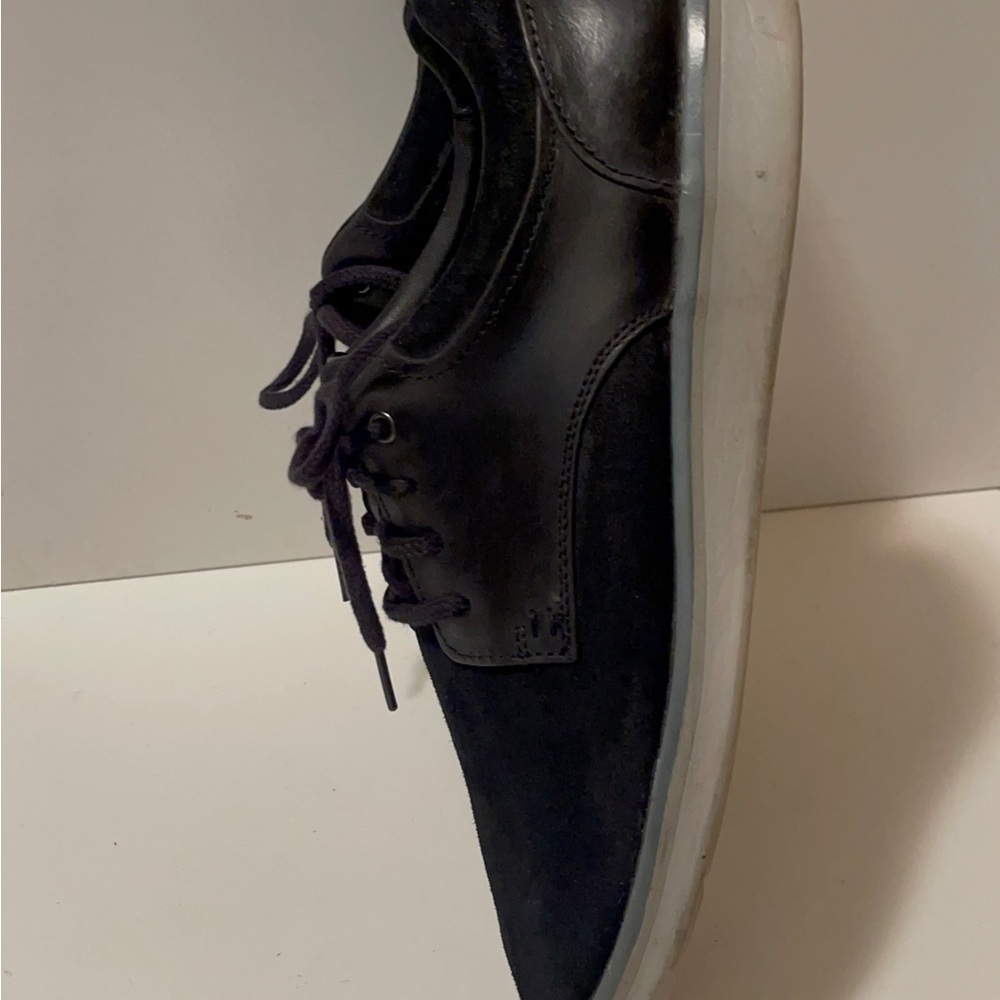 Ugg men shots in a good condition suede and leather - Picture 8 of 12
